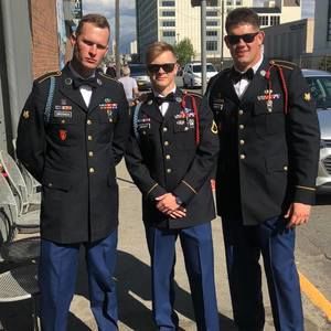 Meet your Posher, Hunter